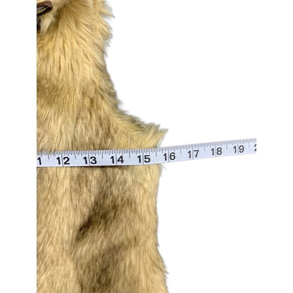 Zara Girl's Fuzzy Vest - Picture 5 of 6